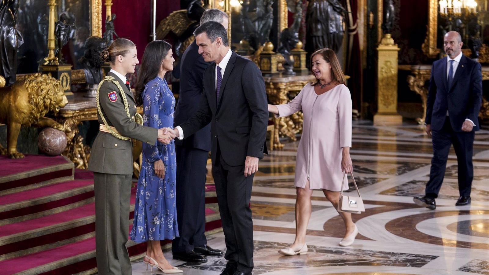 Primera recepción en el Palacio Real y 'besamanos' con 2.000 invitados para la Princesa Leonor