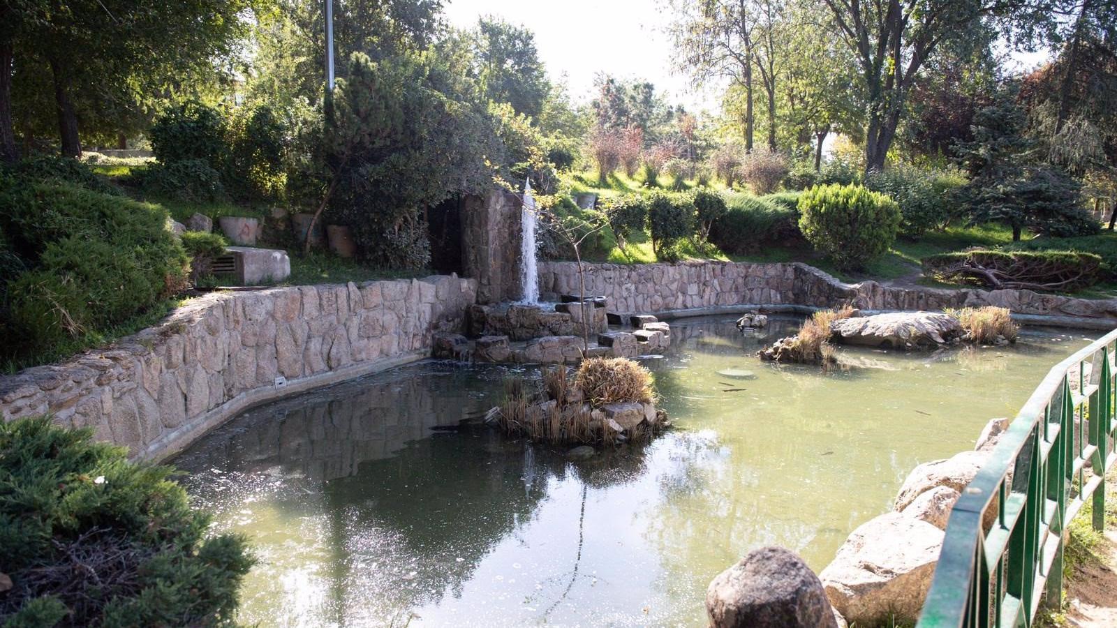 Sanse finaliza los trabajos de acondicionamiento en el estanque del parque Gabriel Celaya