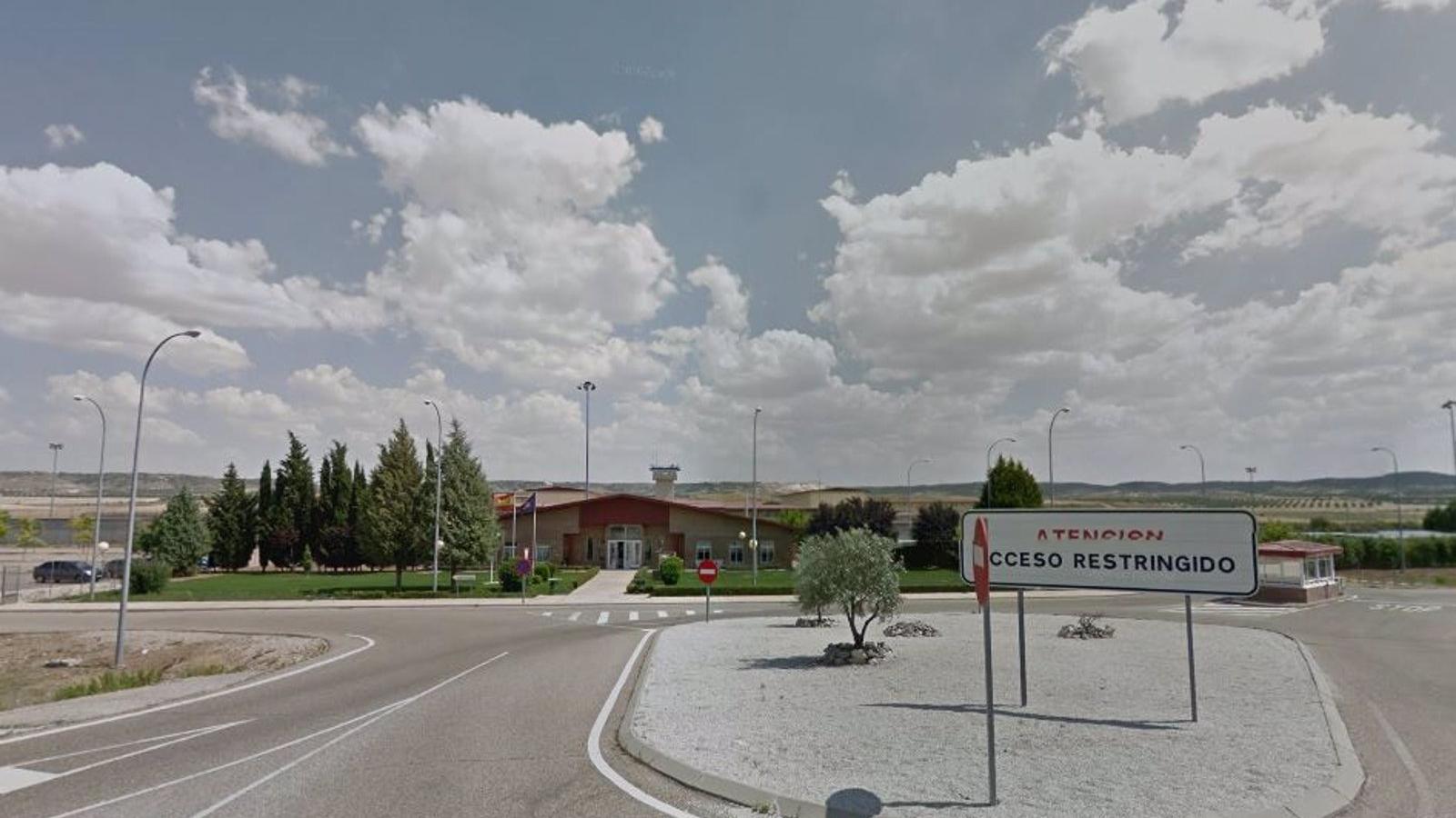 Un preso agrede a varios funcionarios cuando procedían a cachearle en la Enfermería de la cárcel de Aranjuez