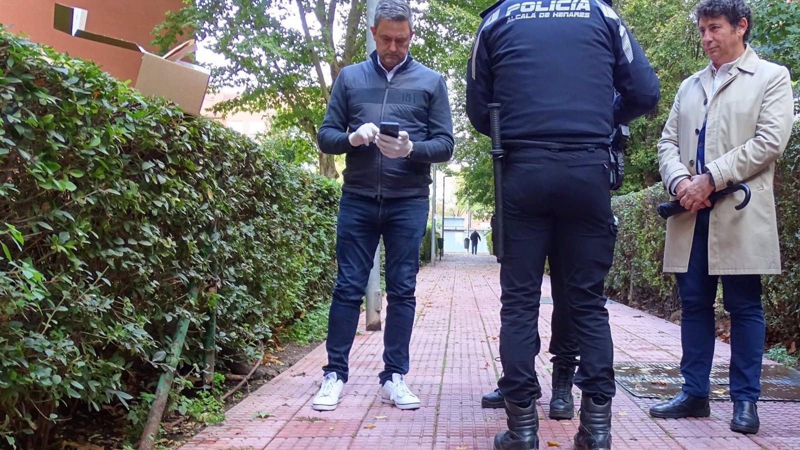 El Ayuntamiento de Alcalá estrena la identificación por ADN de las heces caninas 'abandonadas' en la ciudad