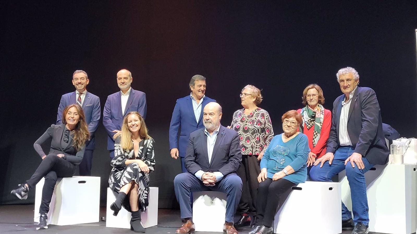 La comedia 'Las cosas fáciles', de la compañía de Blanca Marsillach, busca mejorar la educación financiera de mayores