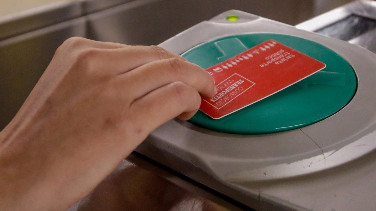 El Gobierno regional prevé en los Presupuestos la rebaja del abono por si la mantiene el Gobierno central