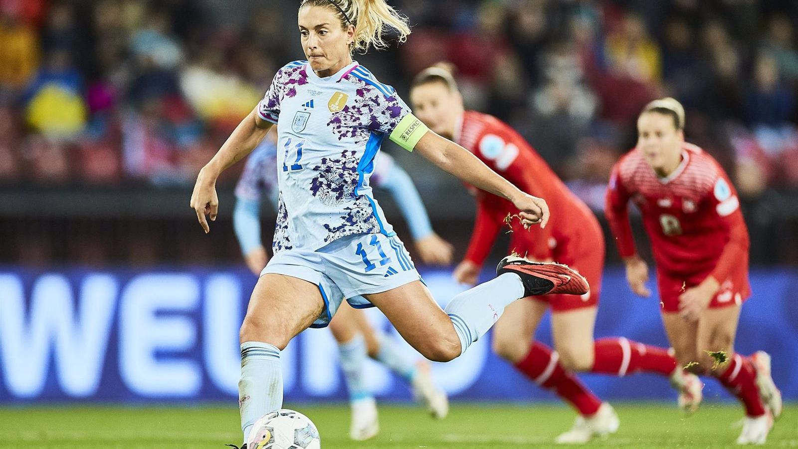 Alexia Putellas: "Me estoy dando tiempo, salgo de una lesión muy larga"