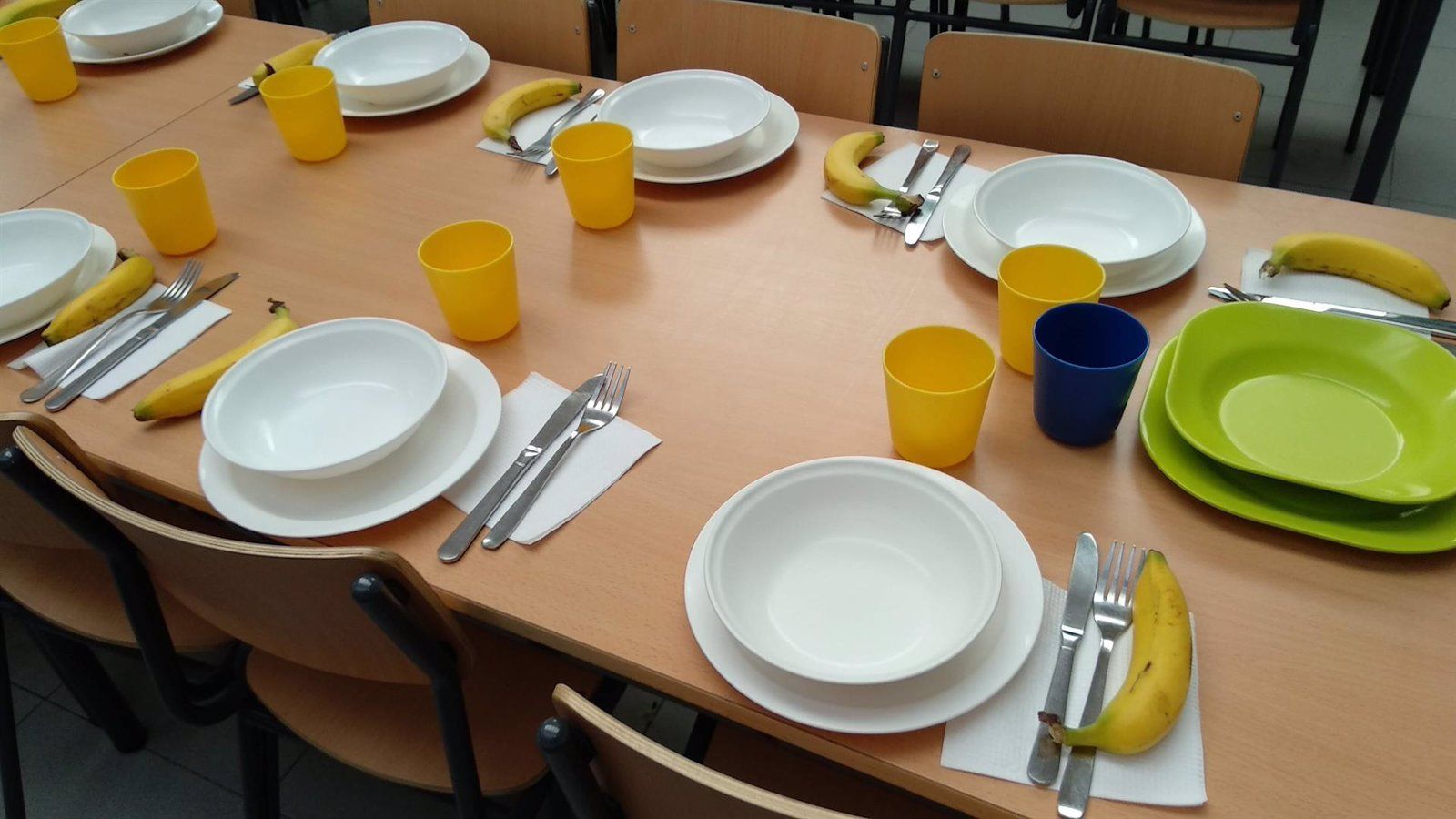 La Comunidad aumenta la inversión en becas de comedor un 44% este curso y beneficiará a 107.000 familias