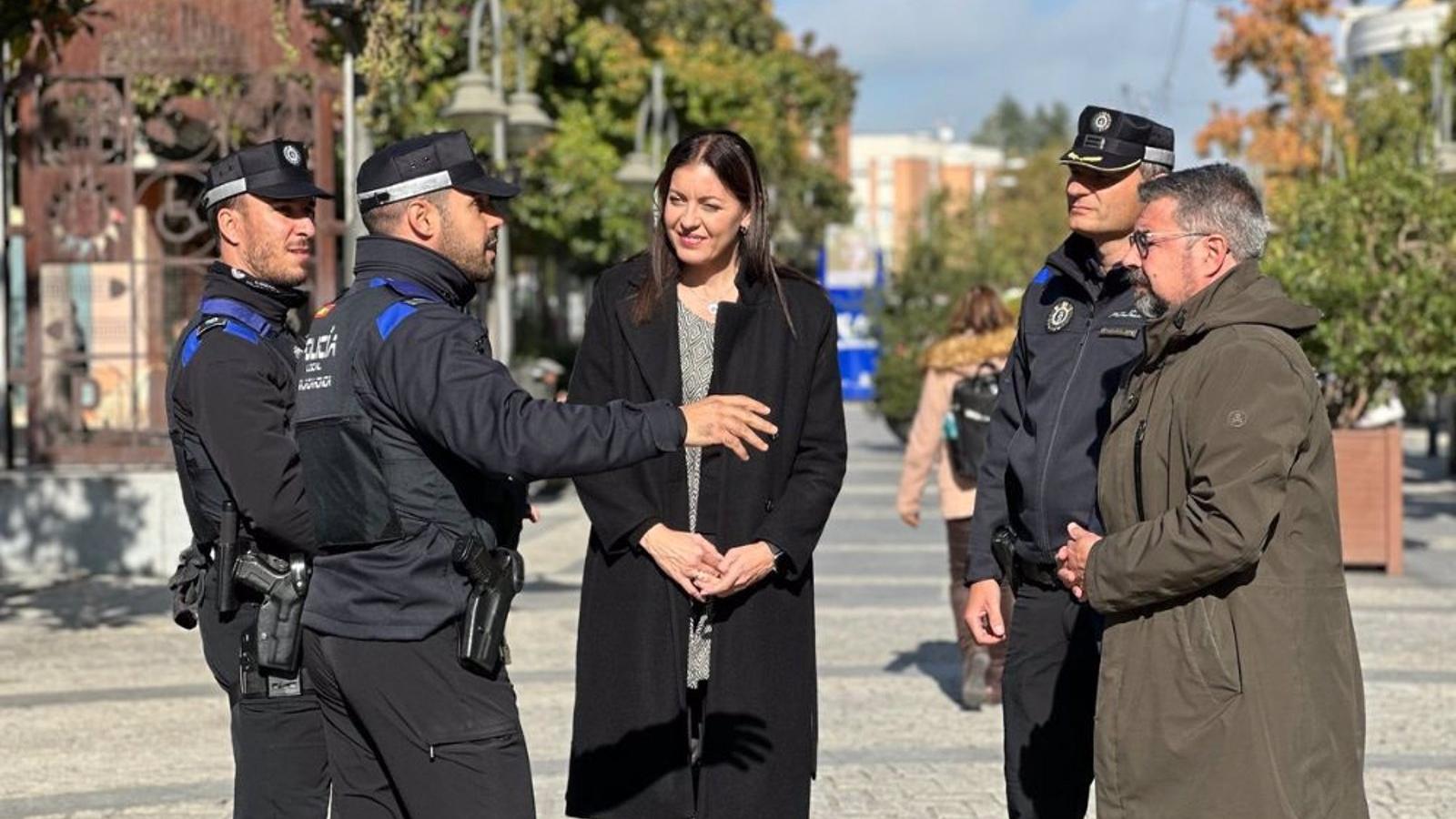 La Policía Local estrena un nuevo servicio con patrullas a pie por el centro de Majadahonda