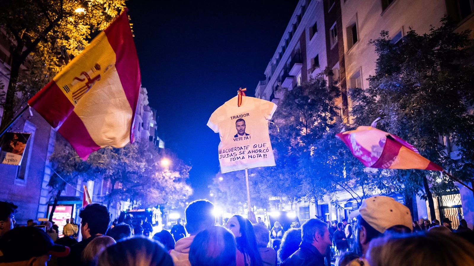 La decimotercera manifestación contra la amnistía congrega a cientos de personas