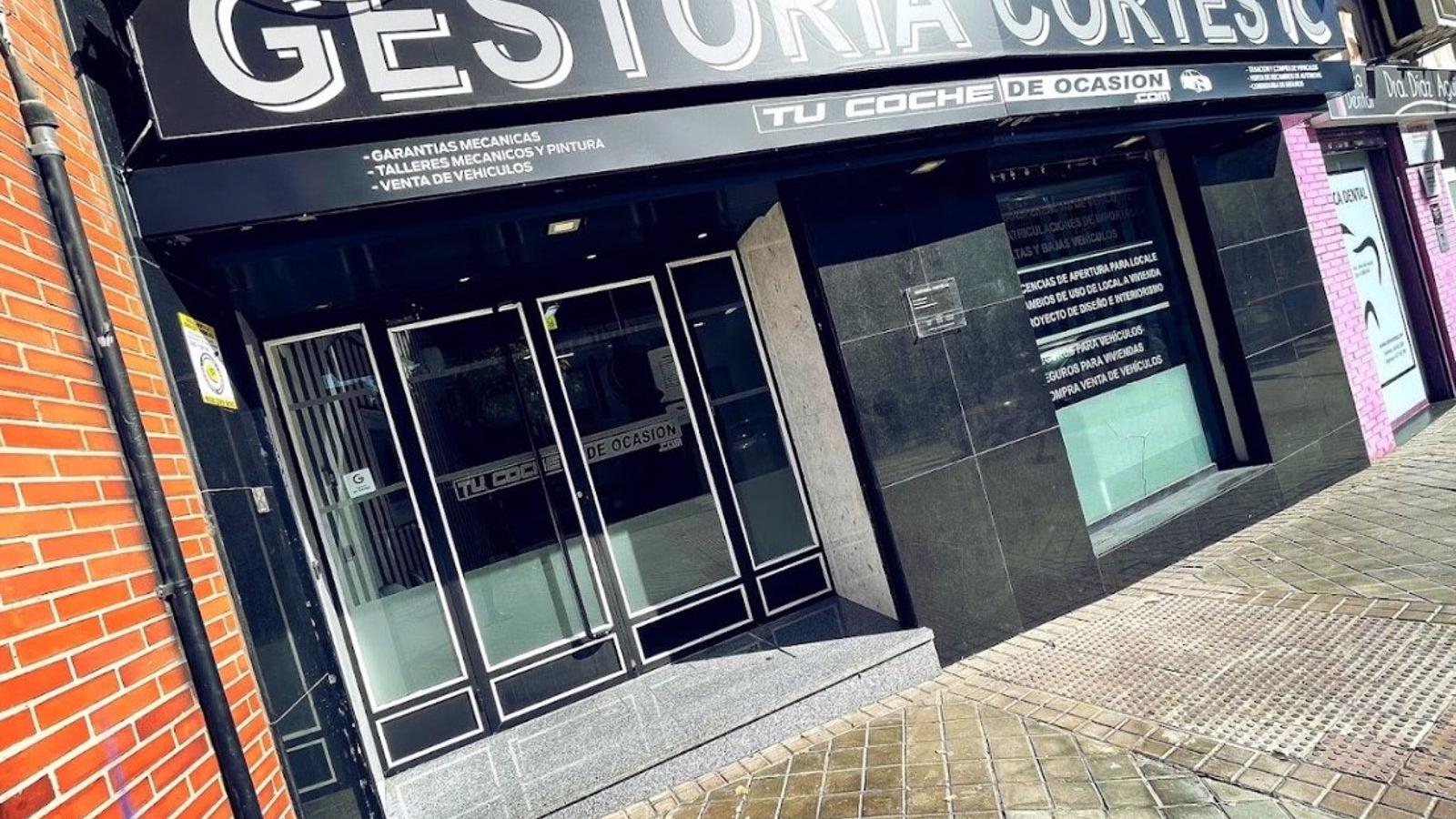  Roba a punta de pistola 20.000 euros de una gestoría de Puente de Vallecas
