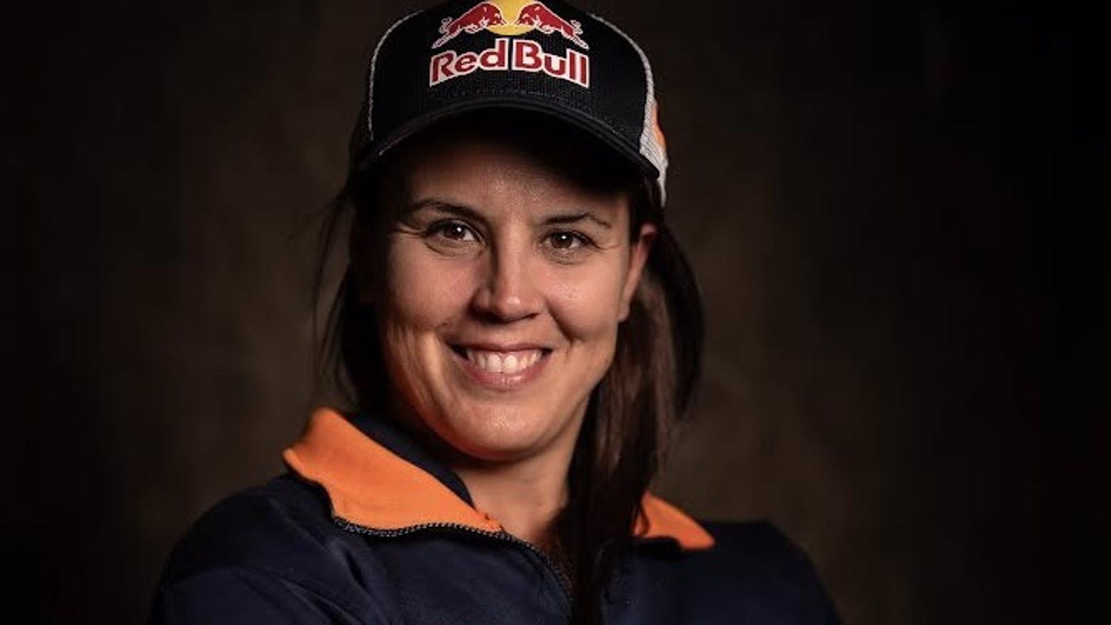 Laia Sanz: "Tenemos un coche mejor que en 2023 y queremos luchar por el podio de mi categoría en el Dakar"