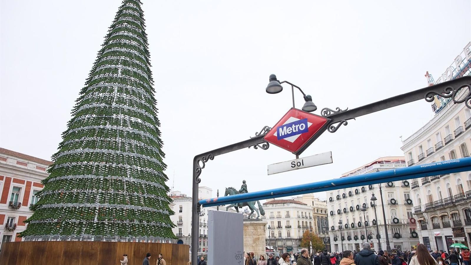Metro refuerza su servicio por el encendido navideño y el Black Friday