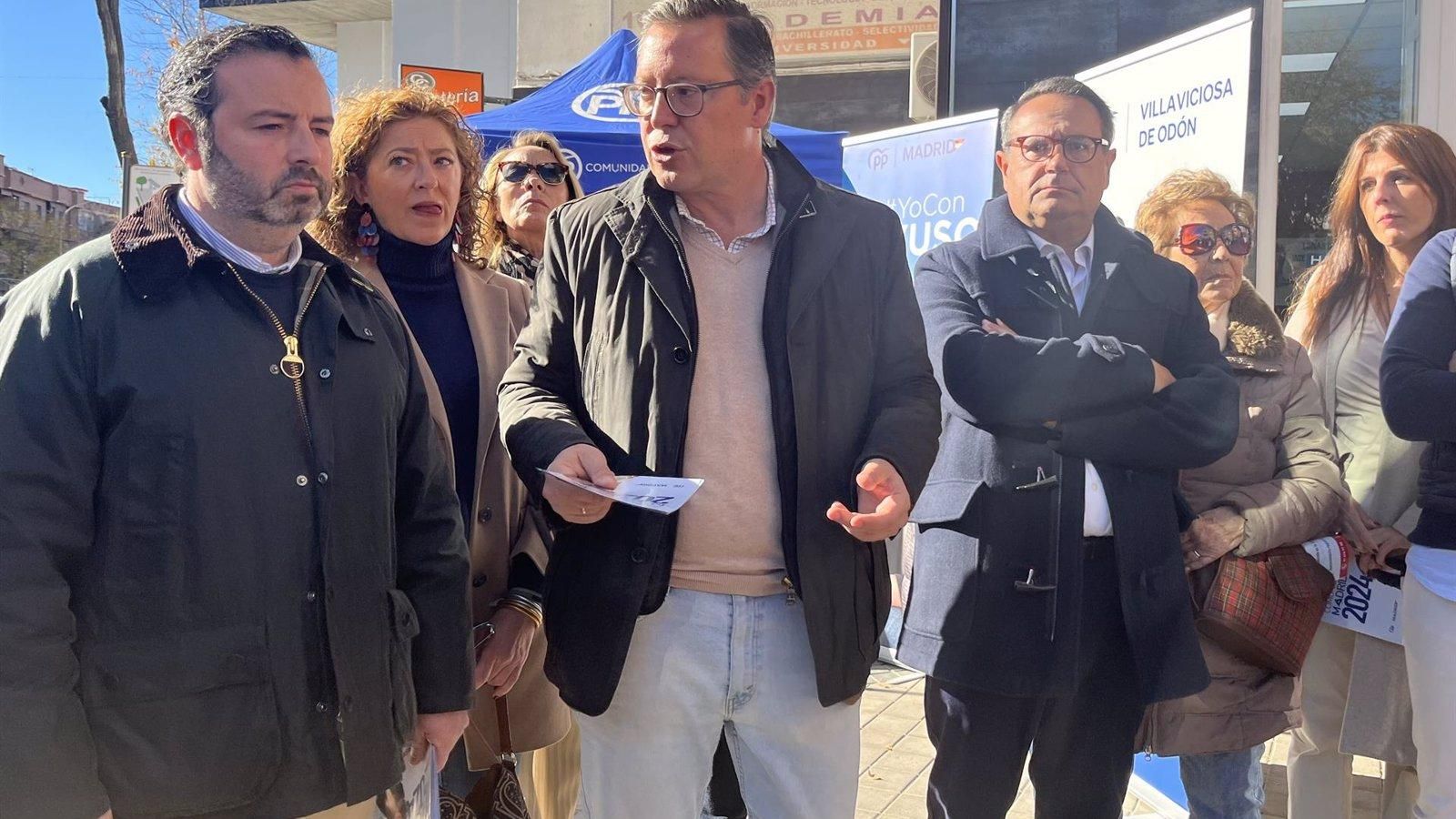Serrano critica la "cacería mediática" contra los dirigentes del PP
