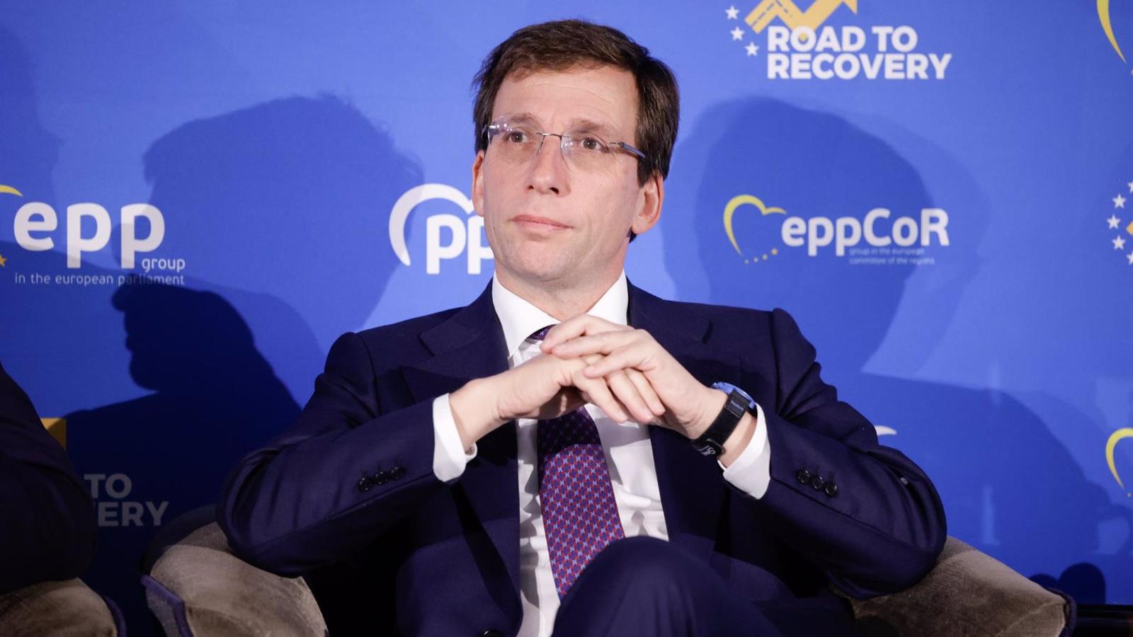 Martínez-Almeida considera que el objetivo de legislatura de Sánchez es "secuestrar al poder judicial"