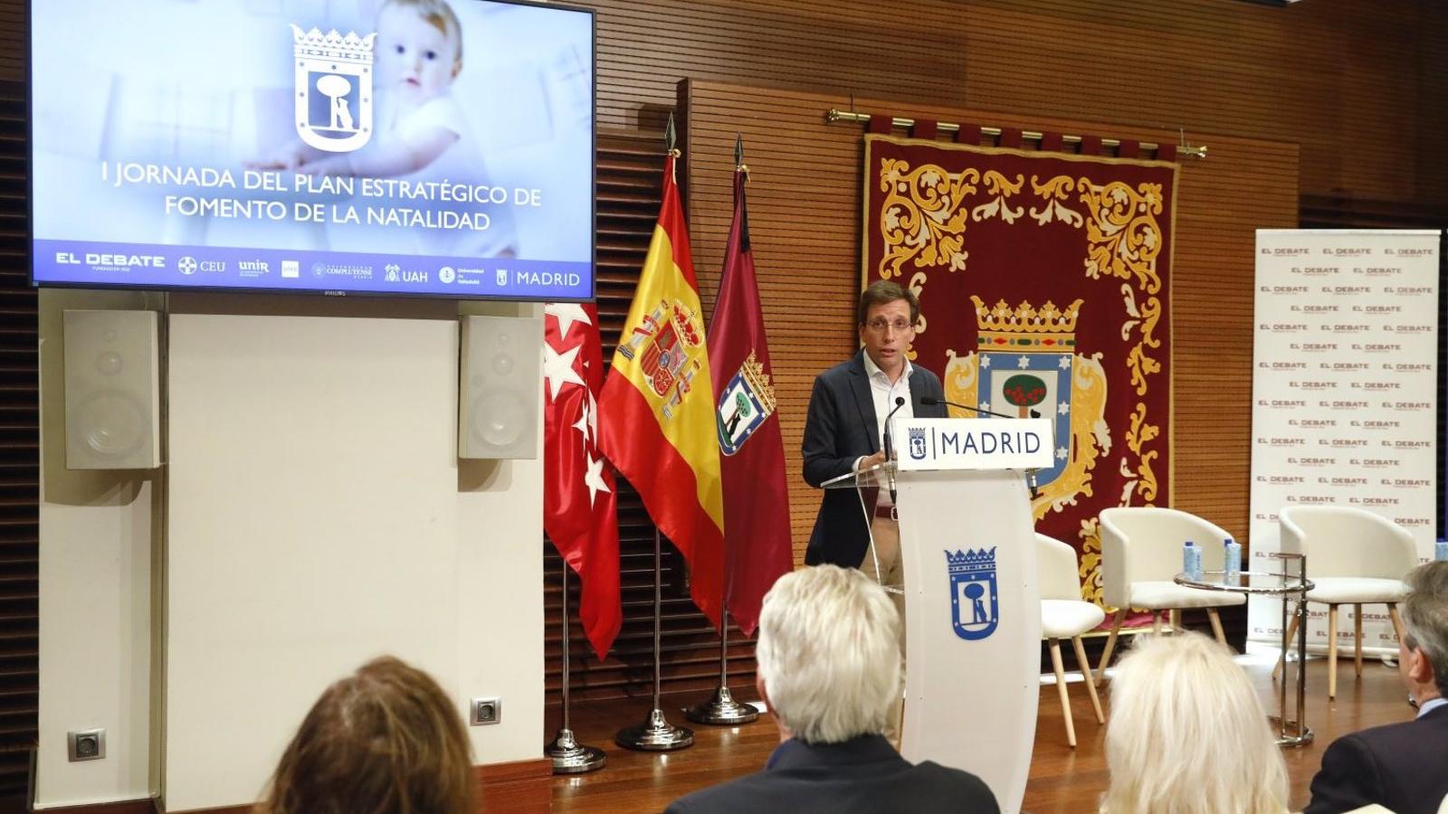 Martínez-Almeida defiende el compromiso de Madrid con "la cultura de la vida"