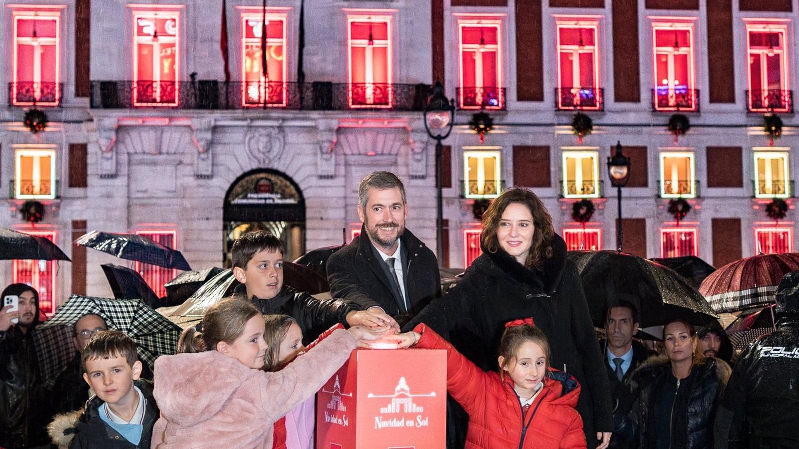 Un nuevo espectáculo audiovisual navideño llega a la fachada de la Real Casa de Correos