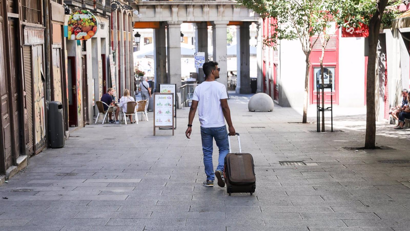 Las estancias en apartamentos turísticos suben un 3,2% en octubre en la región