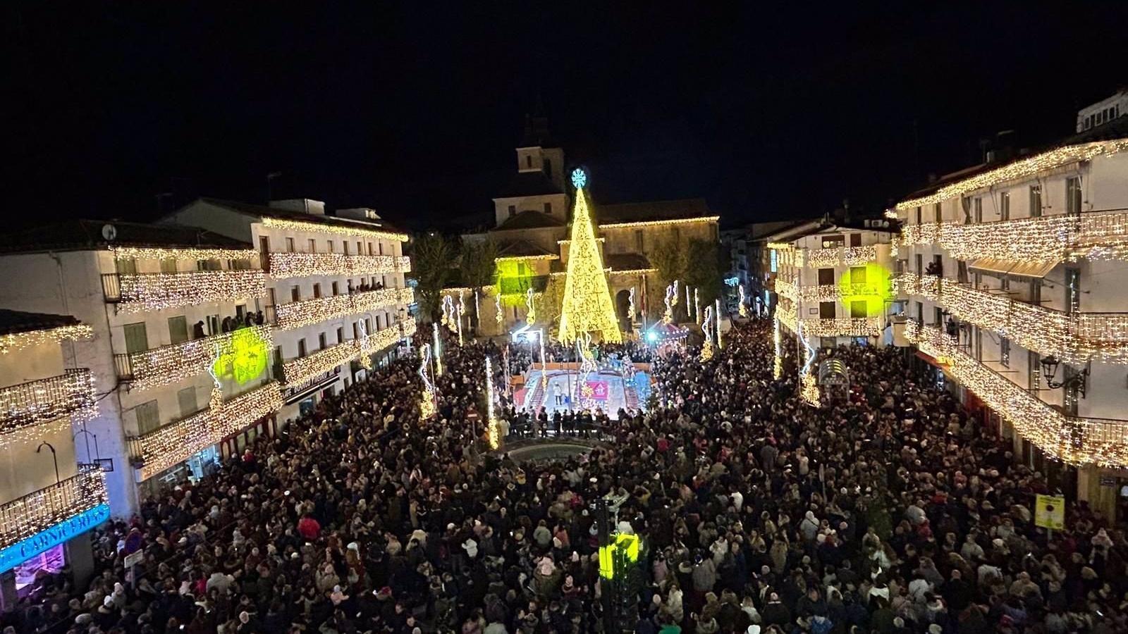 Arganda celebra su encendido navideño "más multitudinario" con cerca de 10.000 asistentes