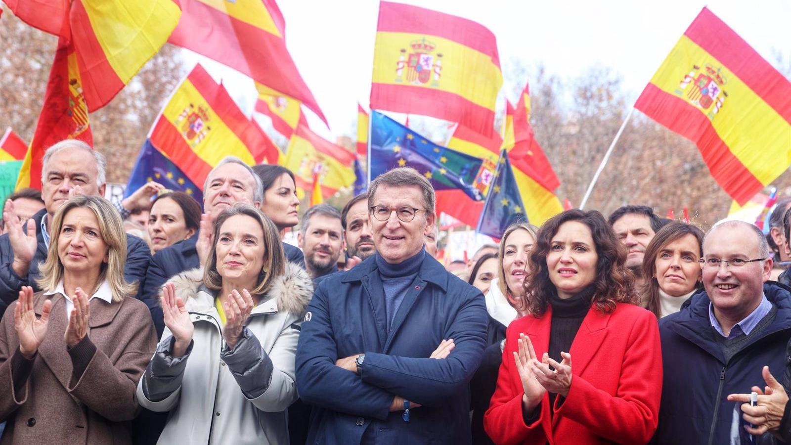 Díaz Ayuso asegura que España "va a poder con Sánchez y sus socios"