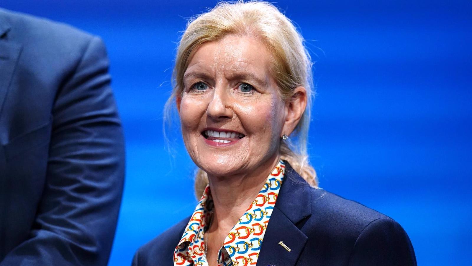 La presidenta de la Federación inglesa relata a la FIFA la "incómoda y vergonzosa" actitud de Rubiales