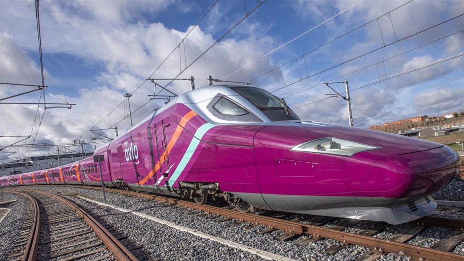 Renfe anuncia que ha vendido más de 10.800 billetes para su nuevo servicio Avlo entre Madrid y Murcia