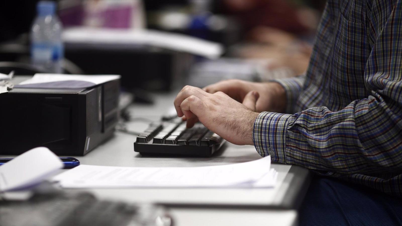 Los salarios pactados en convenio suben un 3,49% de media hasta noviembre