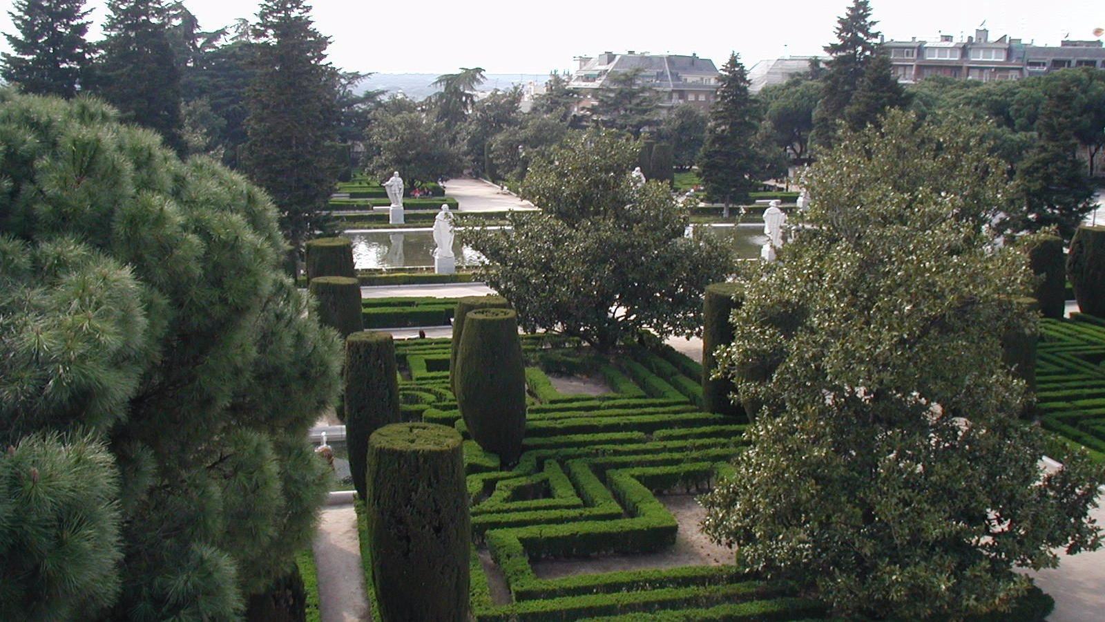 La capital rehabilitará los Jardines de Sabatini para solventar humedades