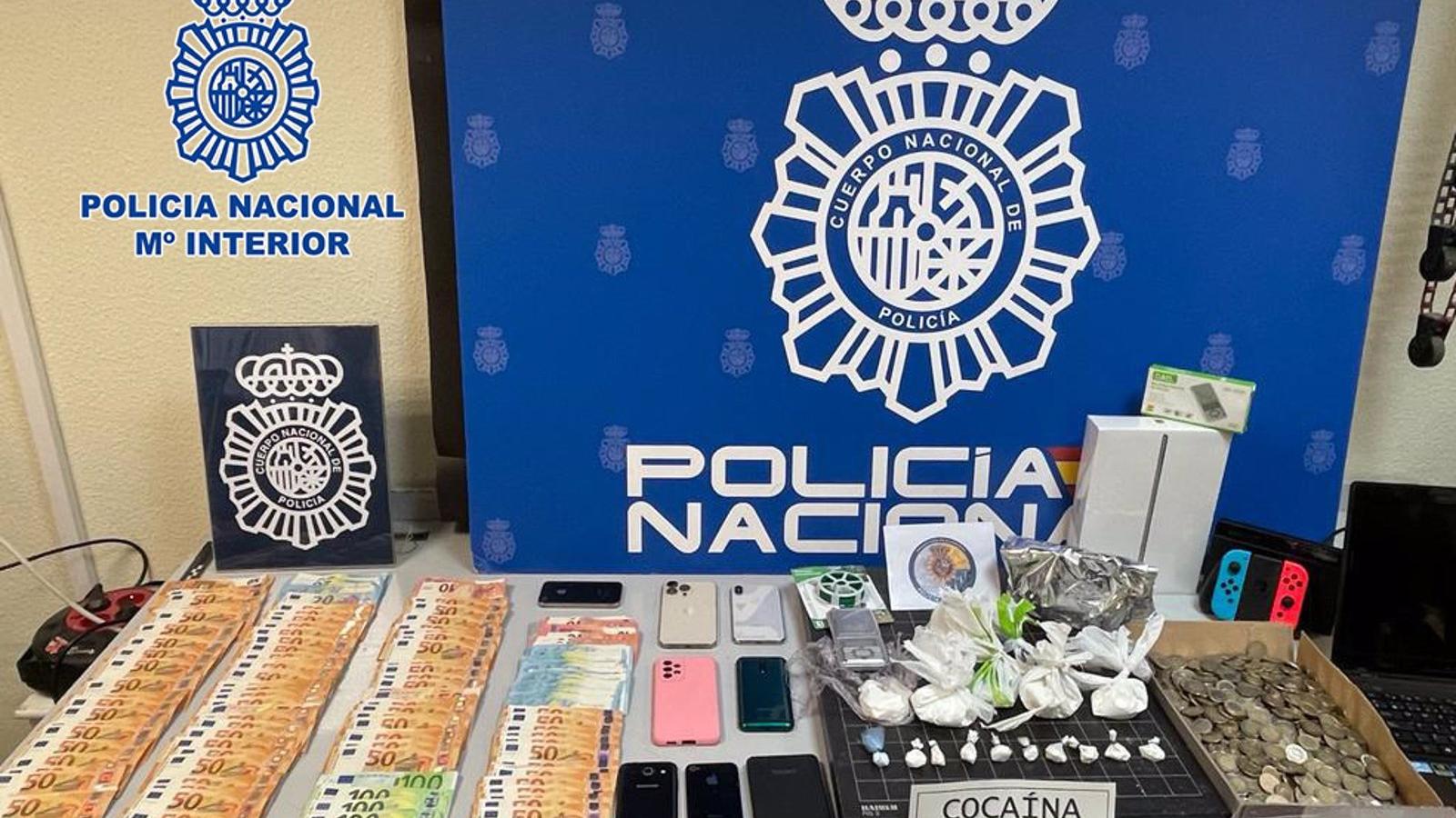 Caen tres puntos de venta y elaboración de drogas en Alcobendas y 'Sanse'