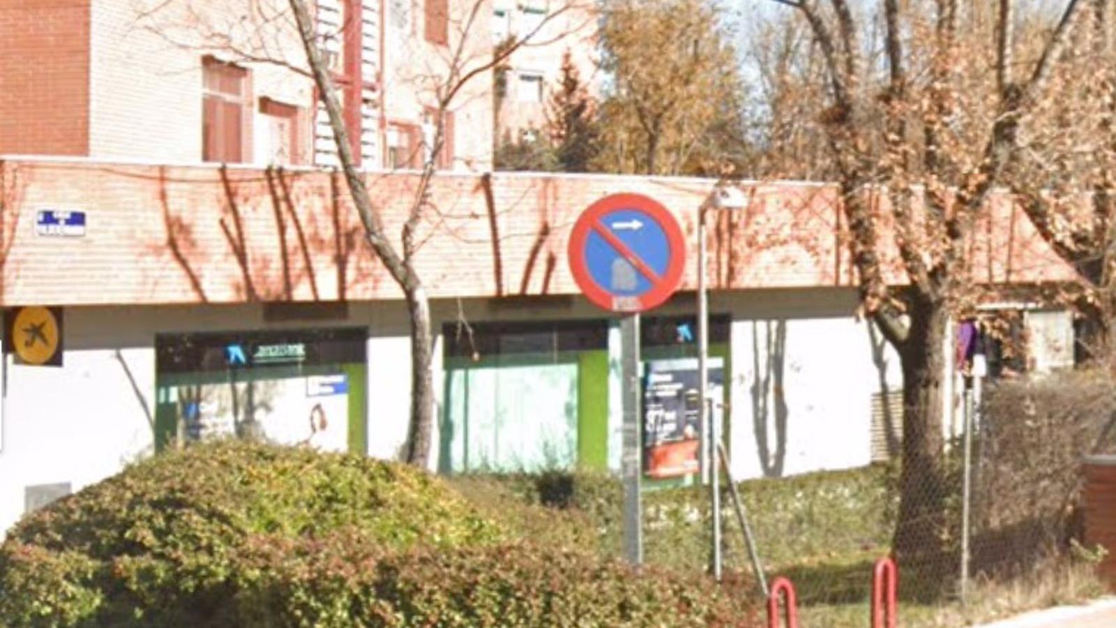  Detenido uno de los tres atracadores de un banco en Valdebernardo