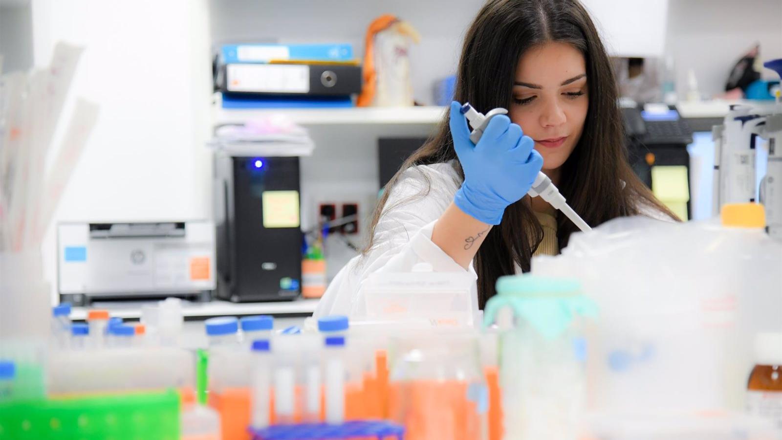 El 12 de Octubre, primer hospital madrileño y tercero a nivel nacional en proyectos públicos de investigación en Salud