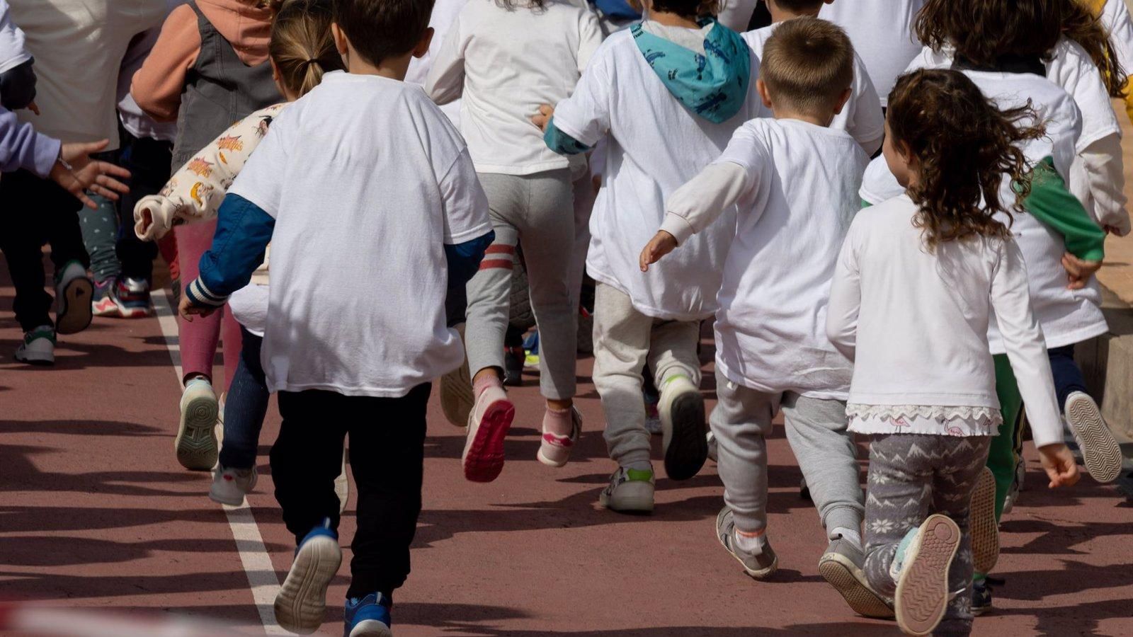 La Comunidad otorga entre 2022 y 2023 un total de 783 ayudas a familias con menores con necesidades especiales