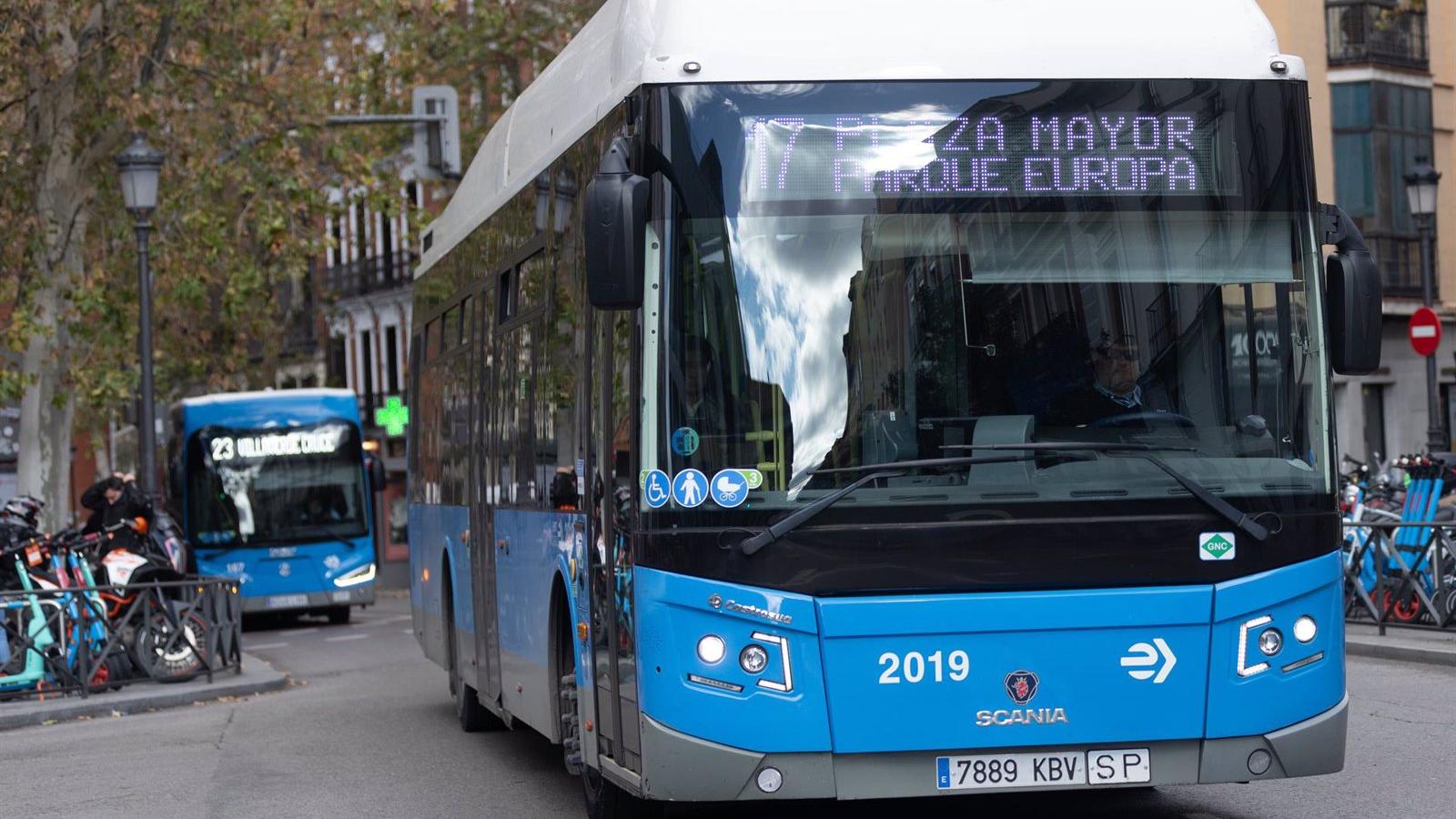 La EMT dispondrá de 440 vehículos cero emisiones a finales de 2024 y un año después el 25% de la flota será eléctrica