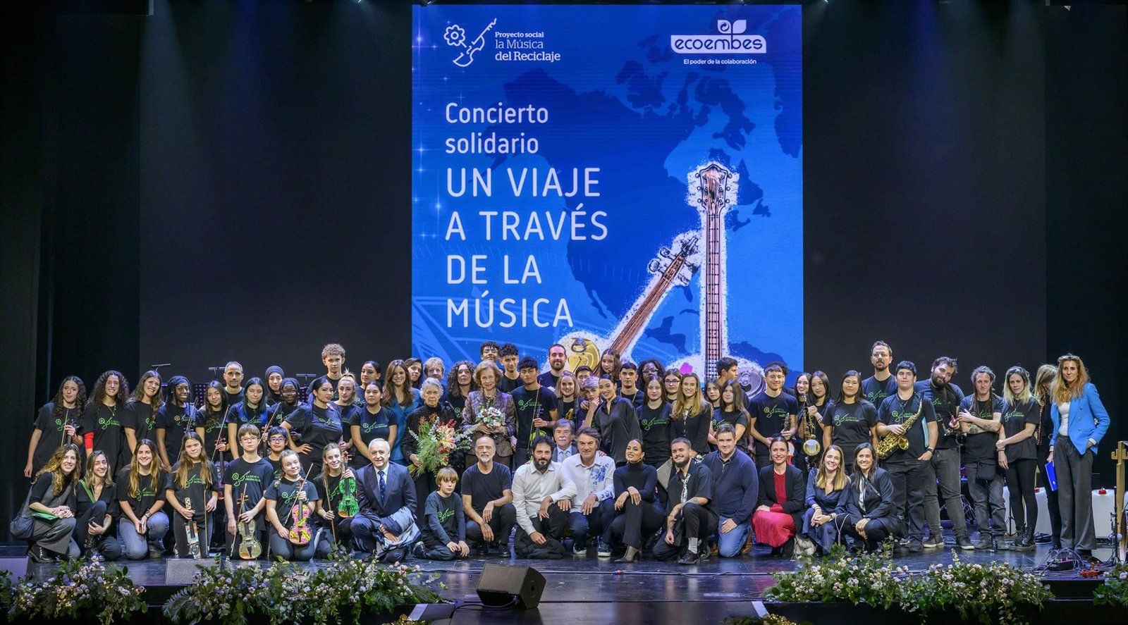La orquesta de 'La Música del Reciclaje' traslada al público a destinos naturales del planeta en su concierto de Navidad