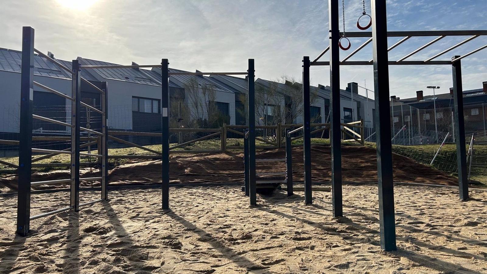 Los barrios de La Marazuela y Las Matas cuentan ya con una zona para practicar la calistenia