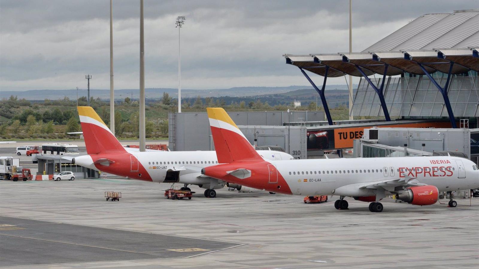 Iberia cancela 444 vuelos por la huelga del 5 al 8 de enero, con más de 45.600 viajeros afectados