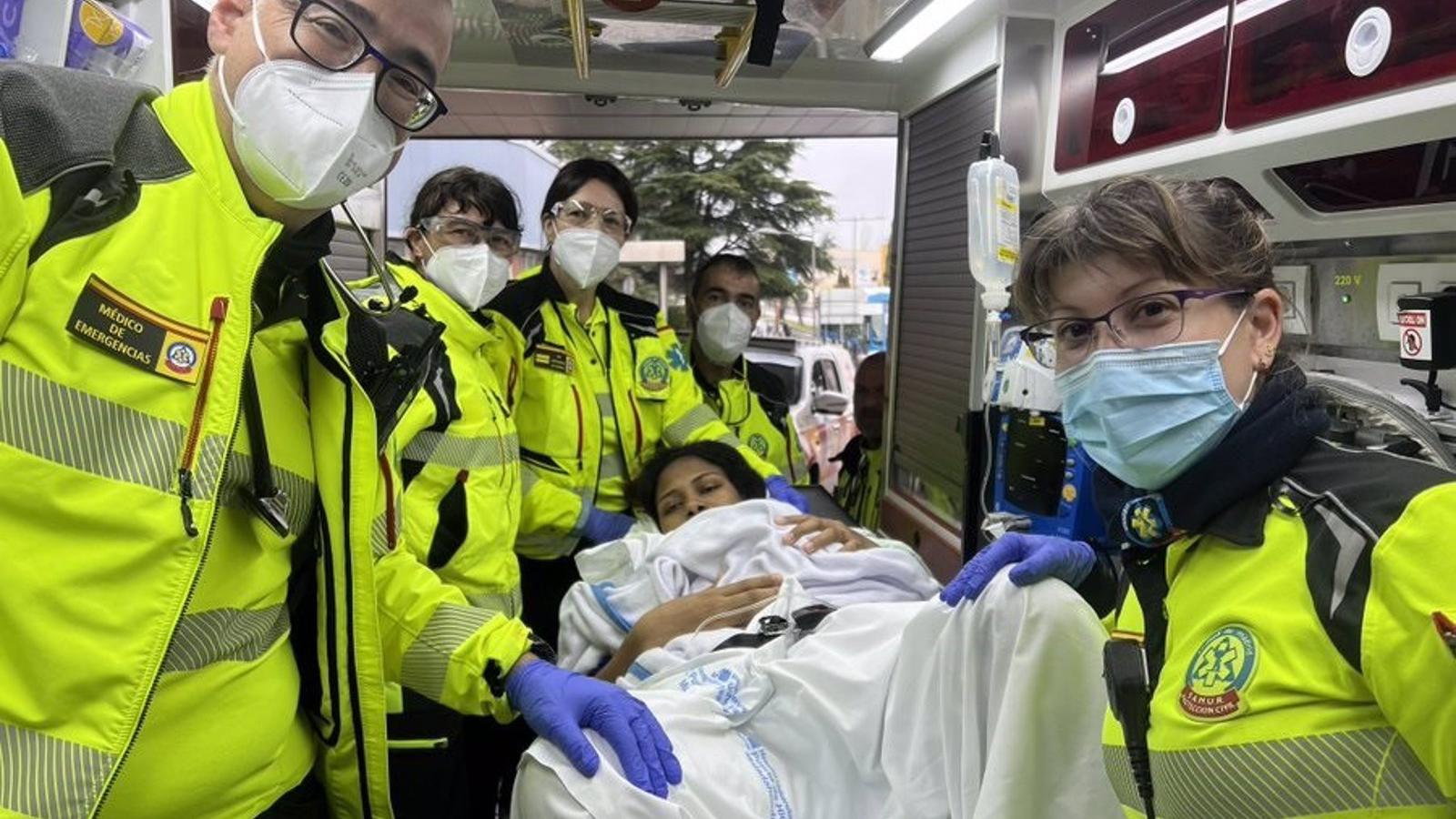  Nace un niño con la ayuda del Samur cerca de una gasolinera en Méndez Álvaro 