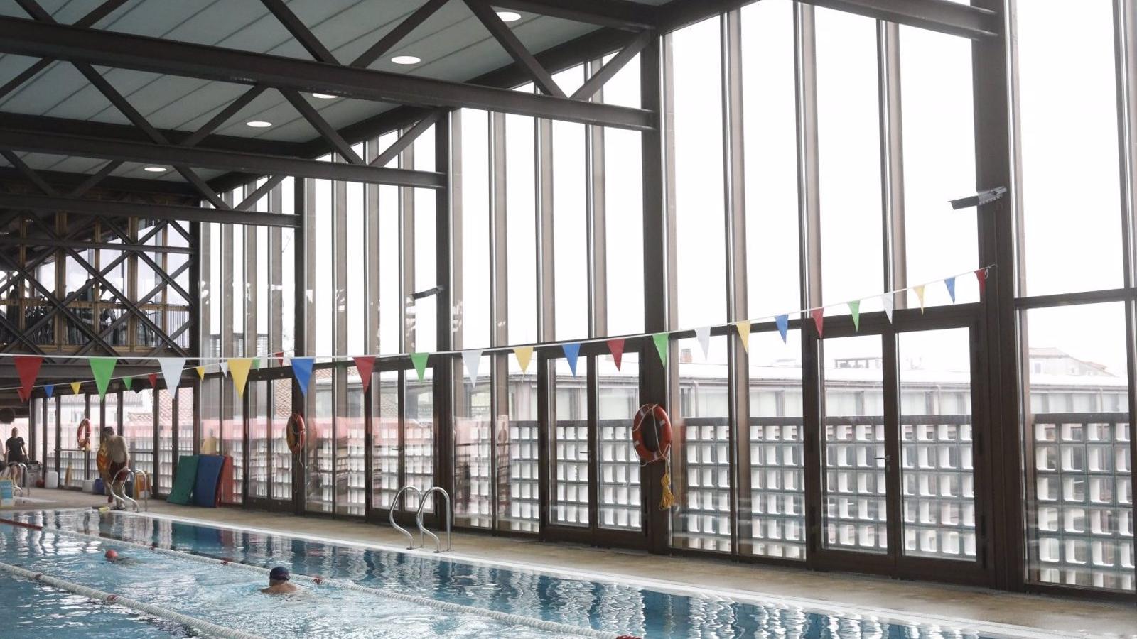 Las piscinas de San Antón reabren tras nueve meses cerradas