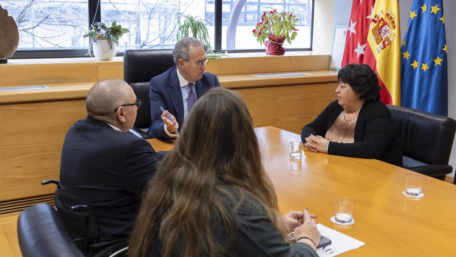 Ossorio se reúne con CERMI para escuchar sus necesidades
