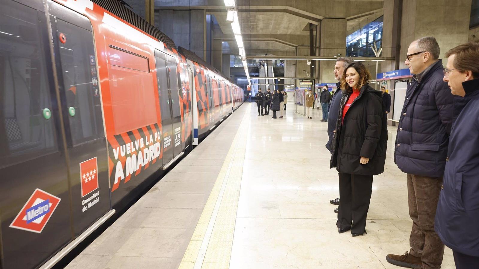 Metro recibe el Gran Premio de Fórmula 1 en Madrid con un tren decorado