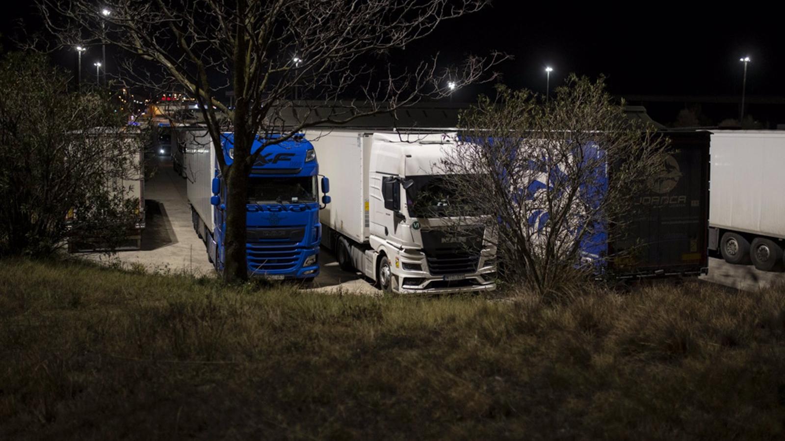 El Gobierno ve con preocupación los ataques a camiones españoles y pide a Francia garantizar su seguridad