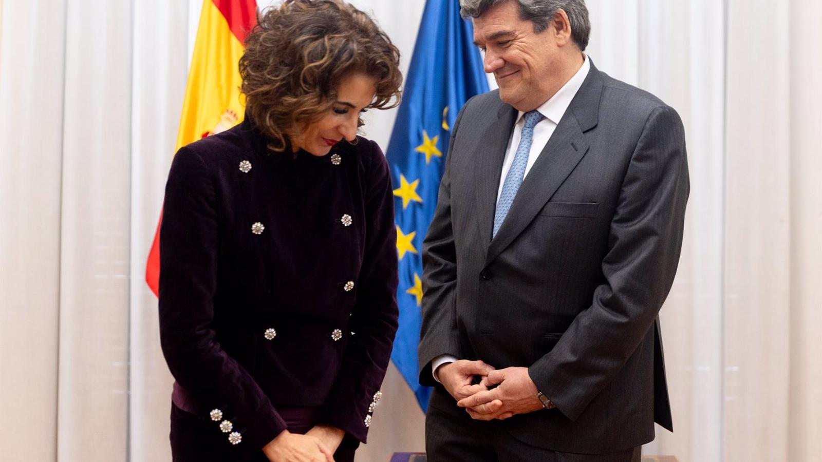 Los salarios de los funcionarios subirán otro 0,5% adicional por el alza del PIB del 2,5% en 2023