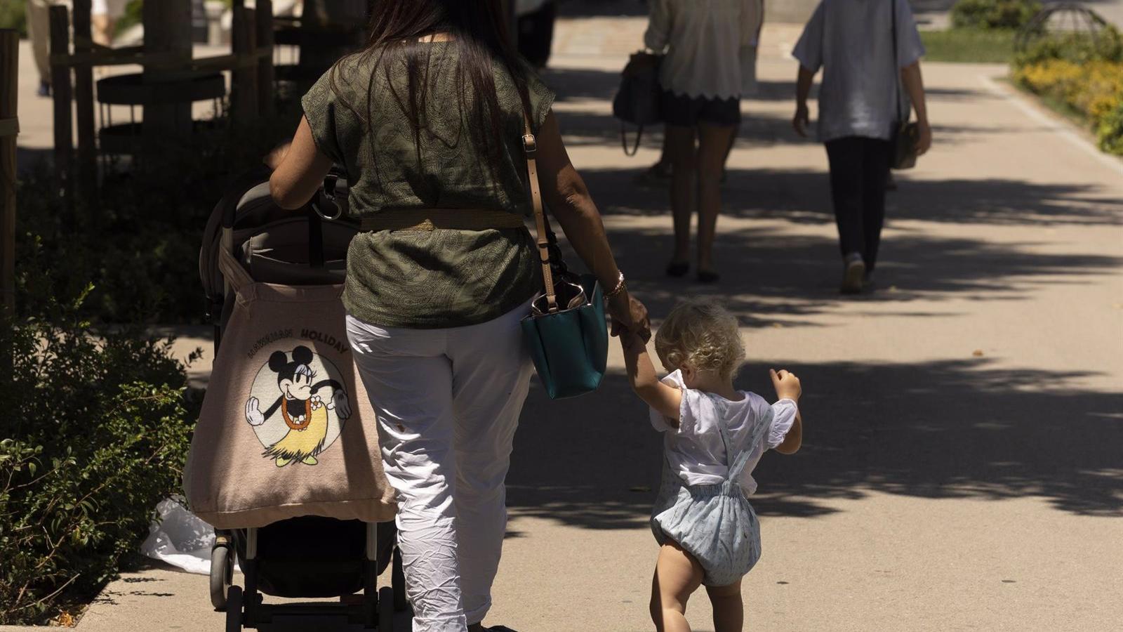 La Federación Española de Familias Numerosas reitera su rechazo al borrado de su nombre en la nueva ley y piden una reunión con Bustinduy