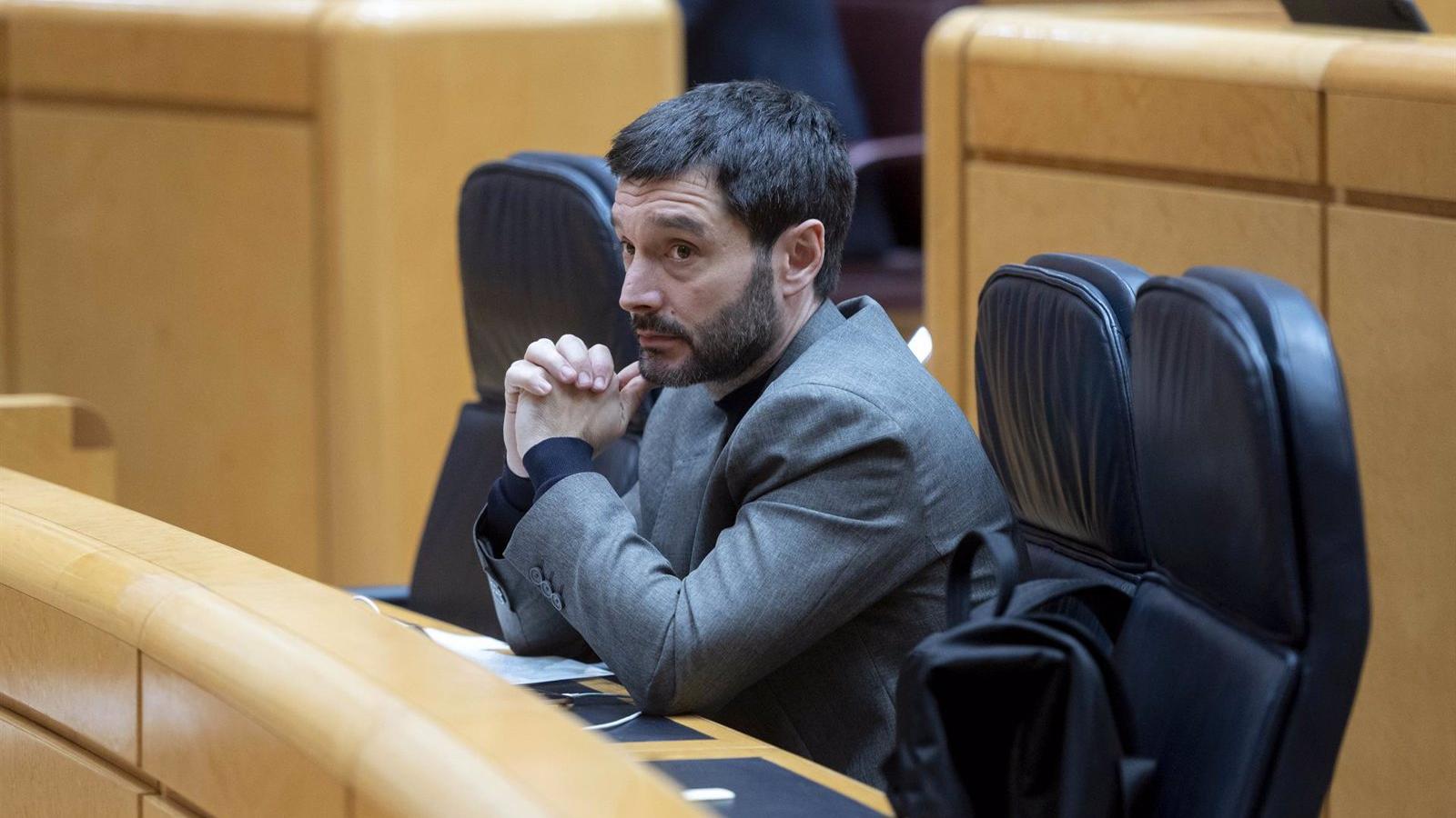 El ministro Bustinduy asegura la continuidad de los bancos de alimentos con las tarjetas monedero