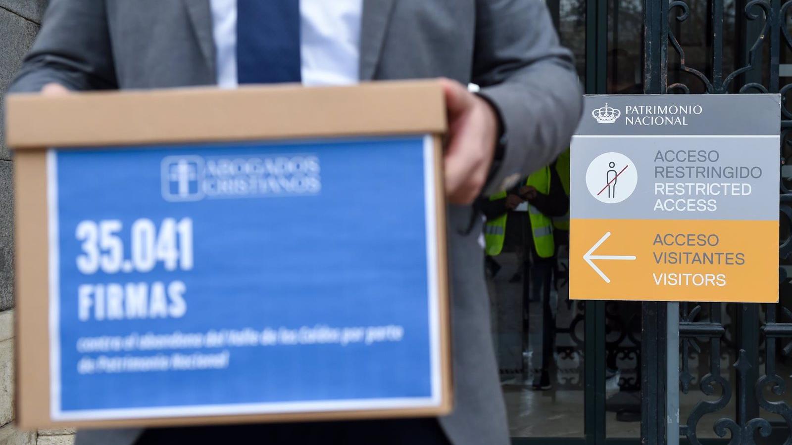 35.000 firmas a Patrimonio Nacional contra "el abandono" del Valle de los Caídos