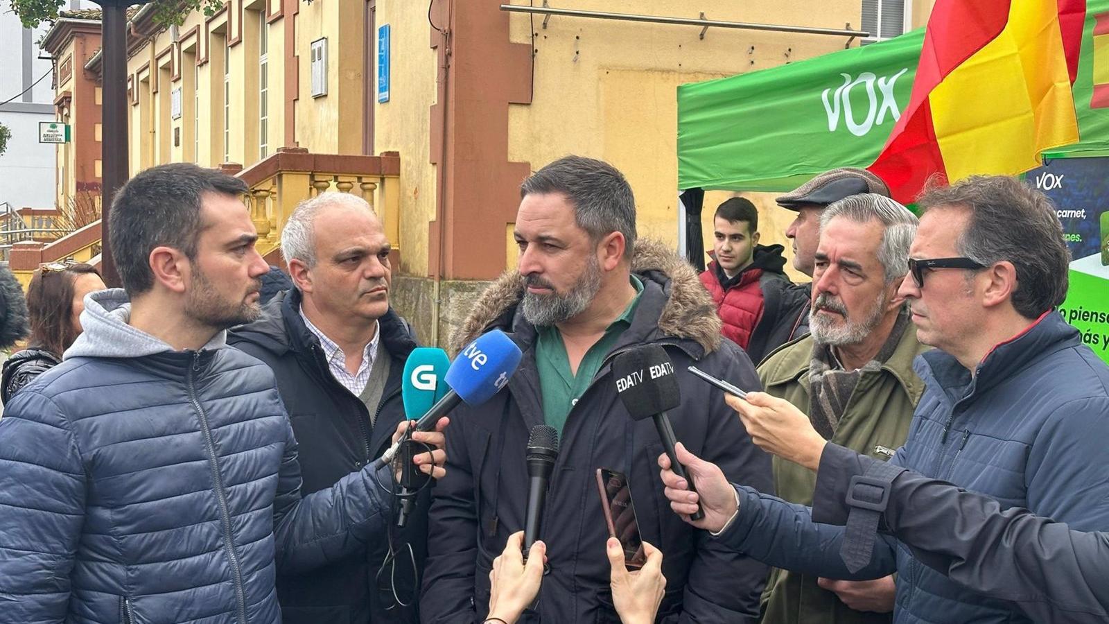 Abascal tilda de "gigantesca estafa política" la postura de Feijóo con la amnistía: "Es de una gravedad extrema"