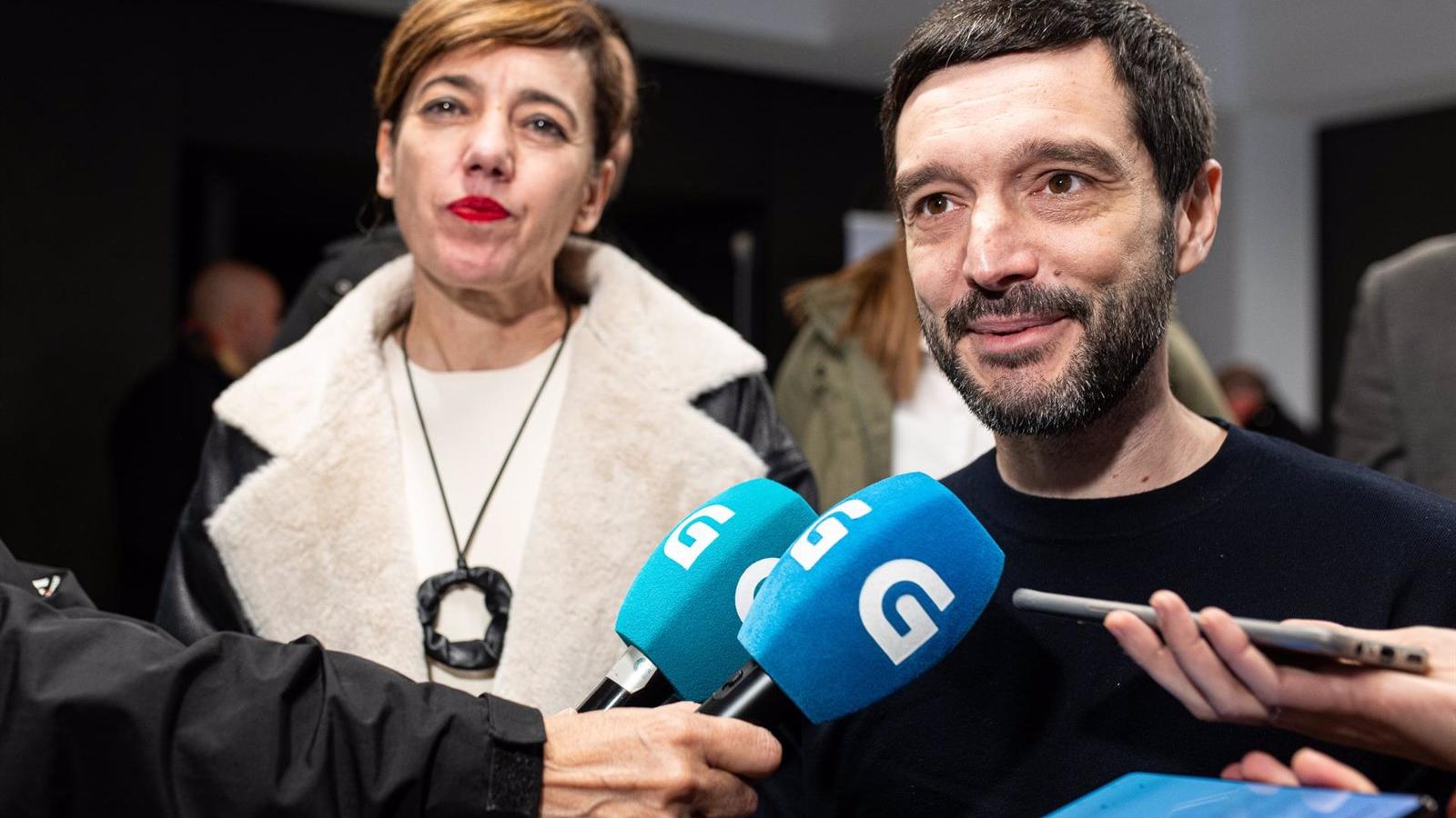 Bustinduy acusa al PP de "hipócrita", de querer "mantener el conflicto" con Cataluña y ser "contradictorio"