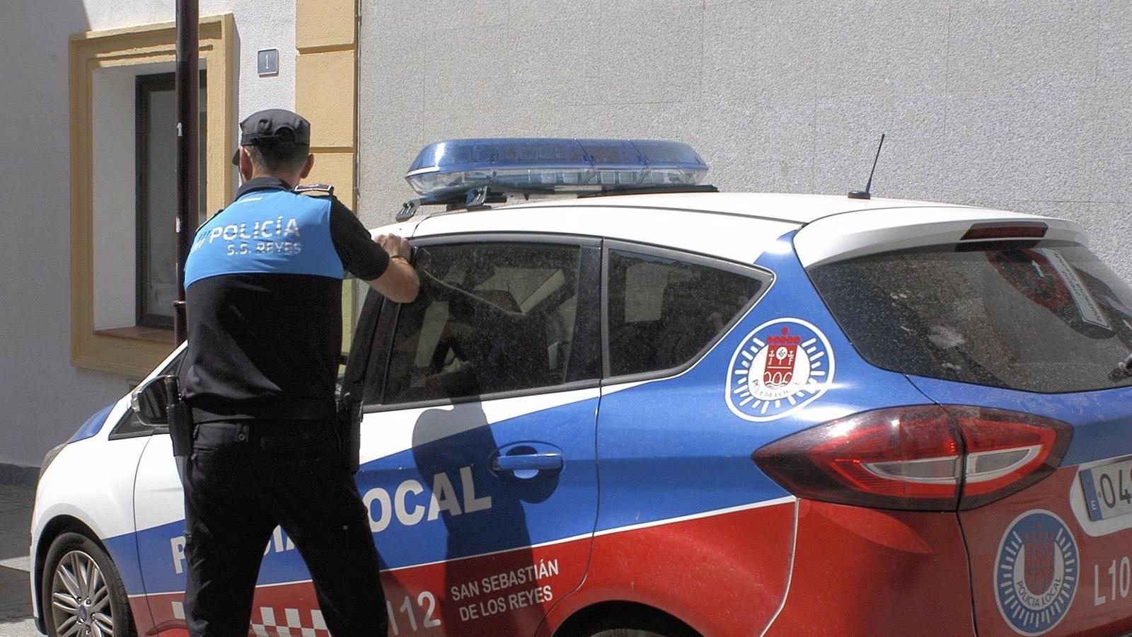 La Policía Local de Sanse pilla a otro grafitero que ensuciaba paredes con grandes firmas