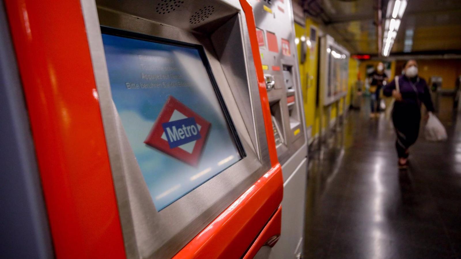 7,7 millones para renovar con tecnología inteligente las máquinas de billetes de Metro en 19 estaciones