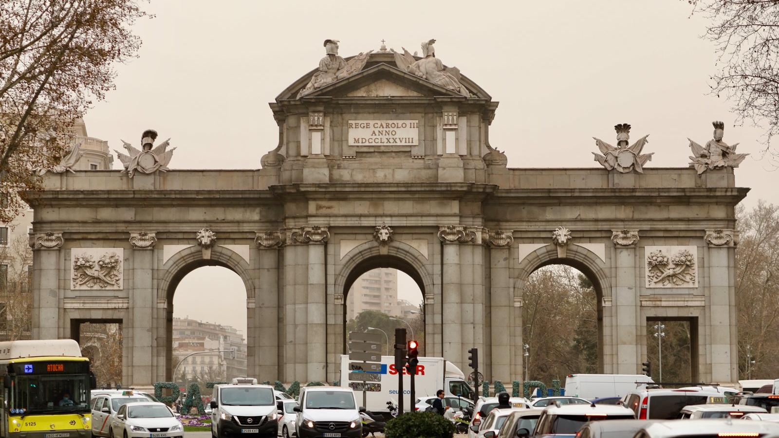 Sanidad aconseja precaución a las personas con problemas respiratorios por la llegada de calima a Madrid