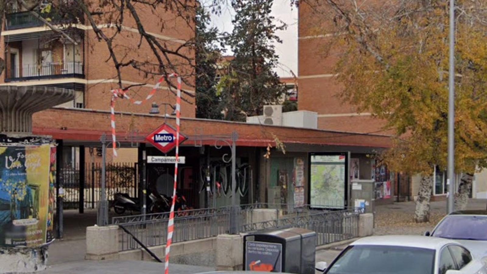 Un apuñalado y dos detenidos tras discutir en un bar de Campamento