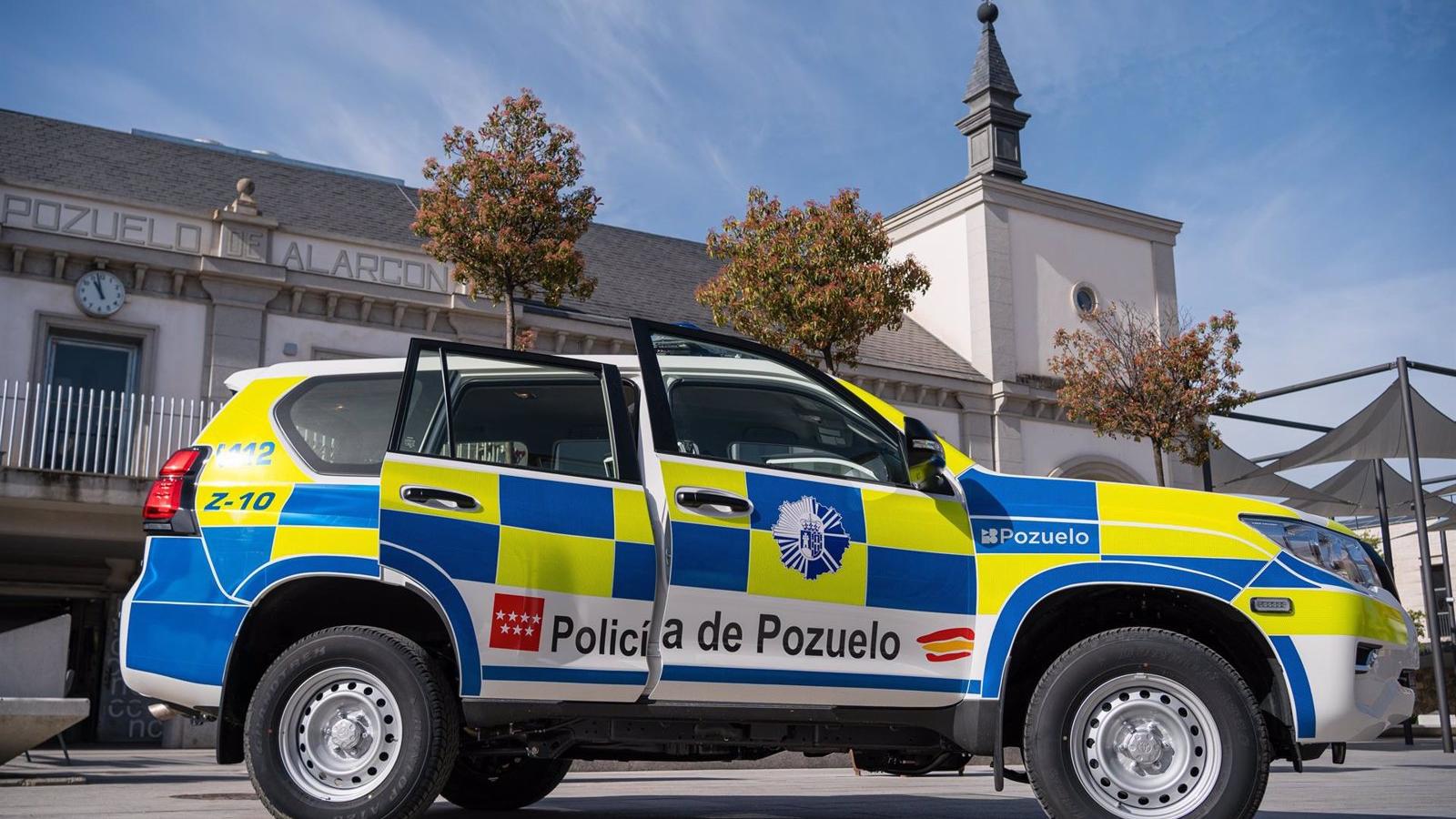  Cuatro detenidos por el robo de varios teléfonos móviles en una tienda de Pozuelo