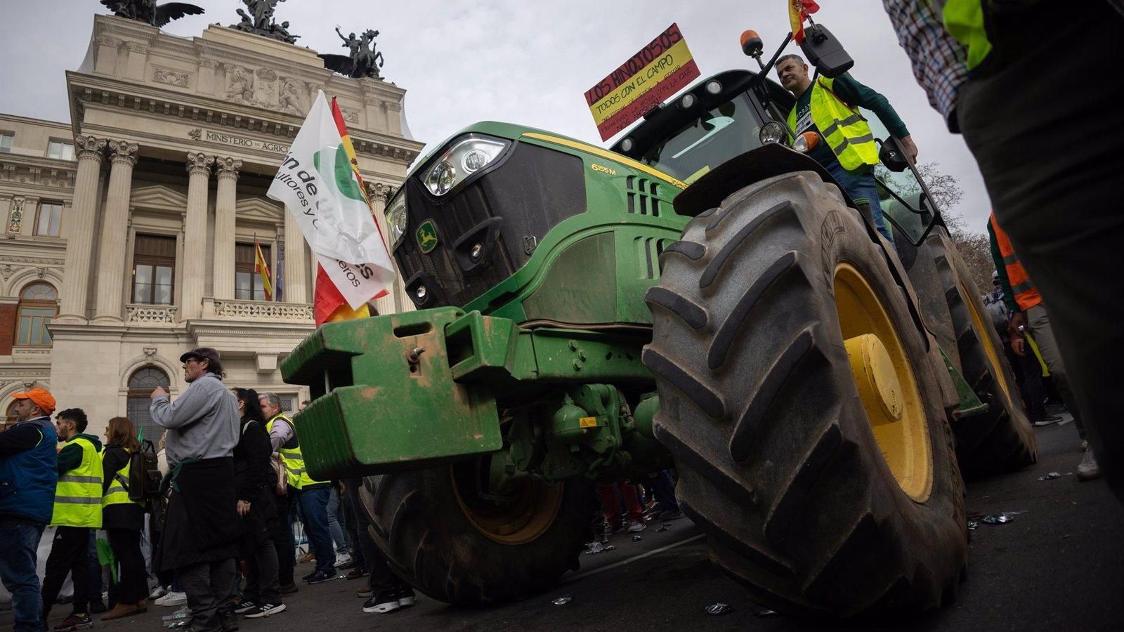 Los tractores regresan el lunes a Madrid bajo el lema 'El campo exige apoyo, respeto y reconocimiento'