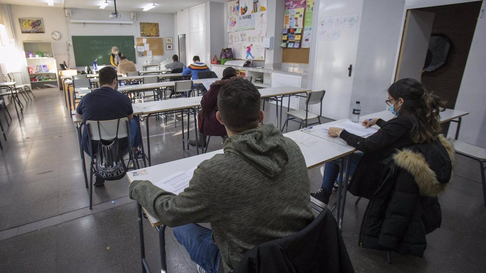 Cerca de 900 personas con discapacidad intelectual se examinan en Madrid para cubrir 24 plazas